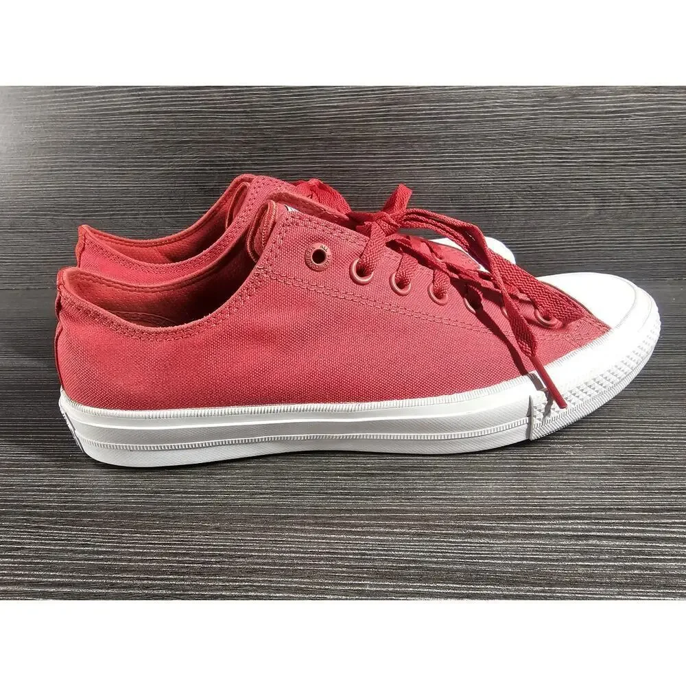 Converse All Star Chuck Taylor II Men's Size 10 Shoes Red White Low Top Sneakers
